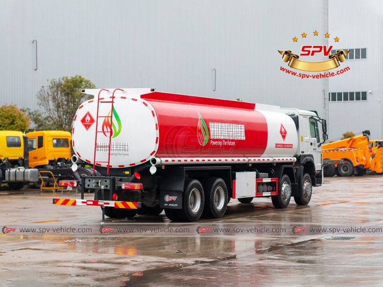 30,000 Litres Fuel Tank Truck Sinotruk - RB